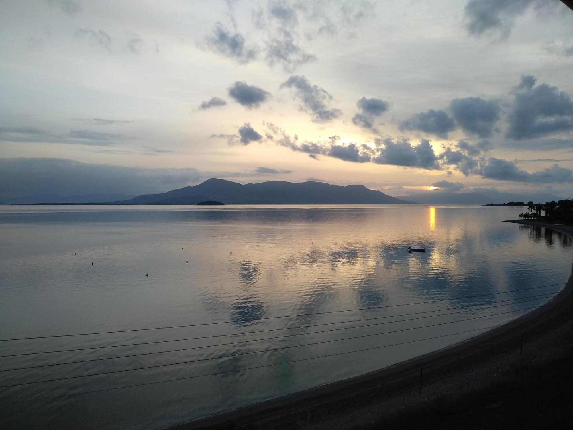 Mare E Monti1 Apartment กาเมนาวูร์ลา ภายนอก รูปภาพ